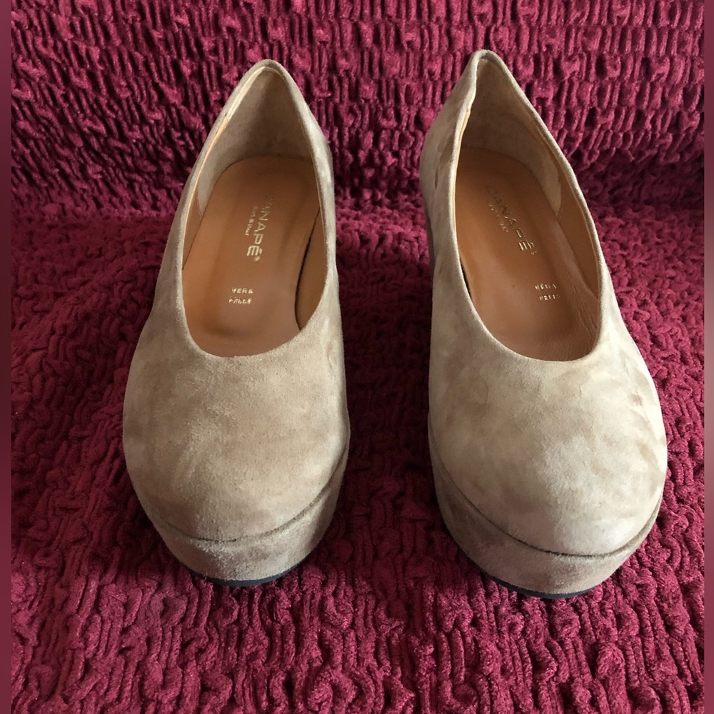 Never worn Canapé tan suede platform shoes.  Made in Italy Size 7.5 (38). $80.00